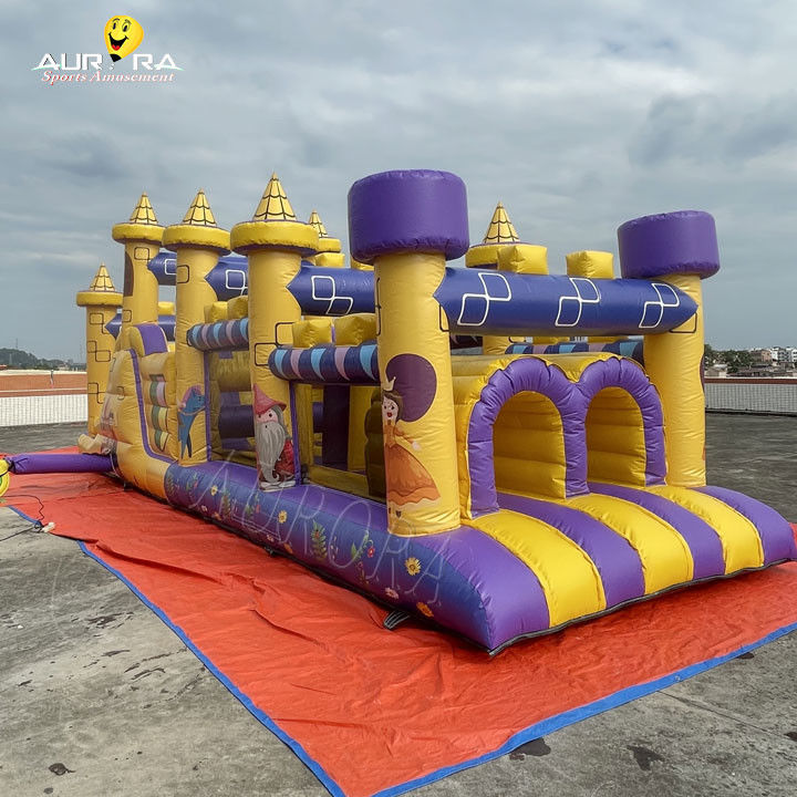 สนามอุปสรรคแบบอัดลมแบบพาณิชย์ ด้วยสไลด์ กันน้ํา สีเหลืองม่วง