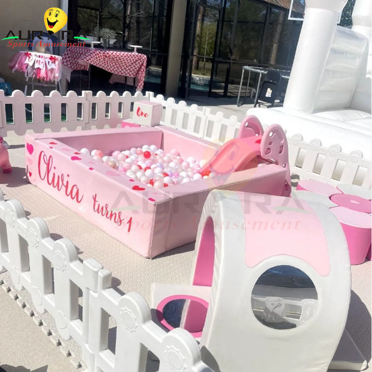 สนามเด็กในบ้าน สนามเด็กเล่น Soft Set Kids Ball Pit Bounce House With Slide