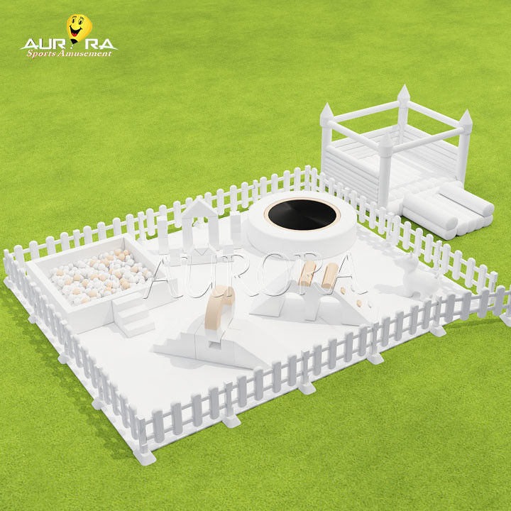 งานแต่ง Nude Soft Play พาร์ตี้ อุปกรณ์เช่าบอล Pit And Bounce สําหรับเด็กเล็ก