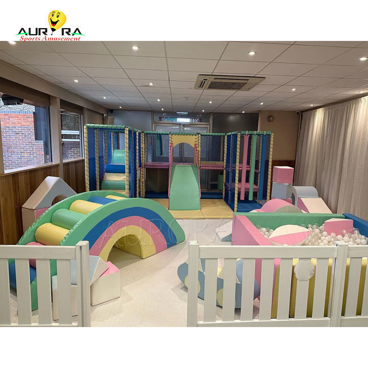 เซตเล่นอ่อนสําหรับเด็ก สนามเล่นที่นิยมในบ้าน ห้องสัญชาสัมผัสแบบพกพาที่มีสีสัน