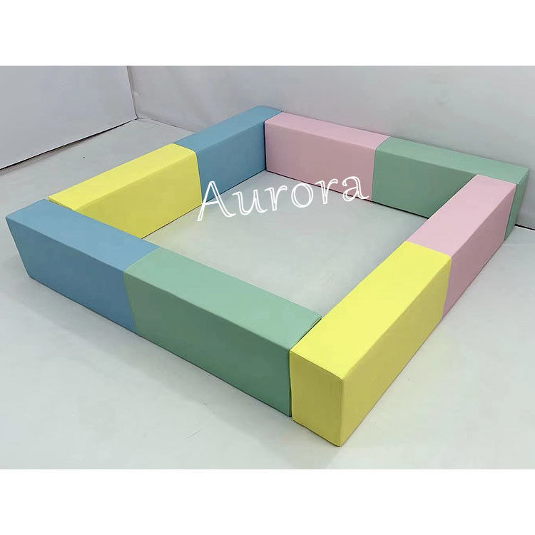 ถนนเล่นอ่อนสําหรับเด็ก กล่องเล่นอ่อน อุปกรณ์เล่นอ่อน สีเหลือง สีเขียว