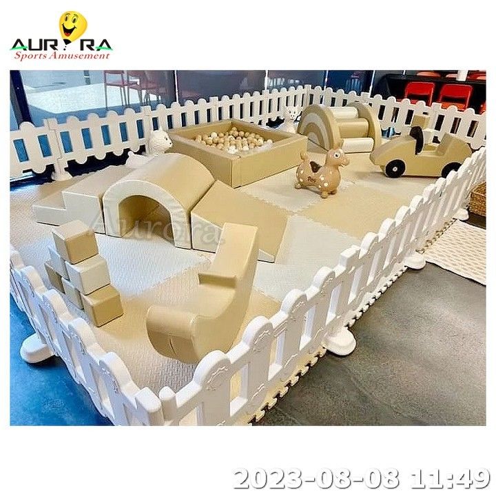 อุปกรณ์การเล่นอ่อน Slide Indoor Soft Play For Kids อุปกรณ์การเล่นอ่อน ชุดสีน้ําตาล