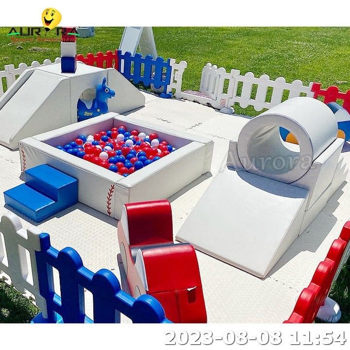 อุปกรณ์การเล่นอ่อน Slide Indoor Soft Play For Kids อุปกรณ์การเล่นอ่อน ชุดสีน้ําตาล