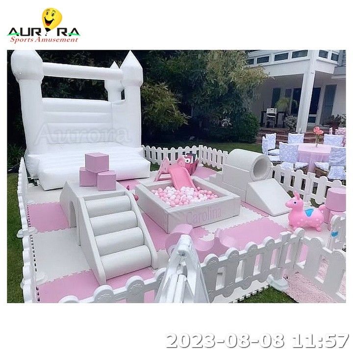 เซตเด็กเล่นน้ําอ่อน เด็กเล่นน้ําอ่อน อุปกรณ์บอลสระว่ายน้ํา Merry Go Round Pink
