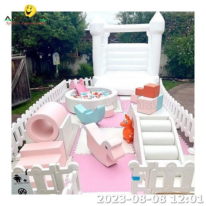 เซตเด็กเล่นน้ําอ่อน เด็กเล่นน้ําอ่อน อุปกรณ์บอลสระว่ายน้ํา Merry Go Round Pink
