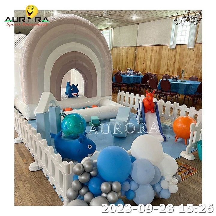 ปราสาท White Bouncy ปราสาท White Soft Play Sets อุปกรณ์สนามเล่น