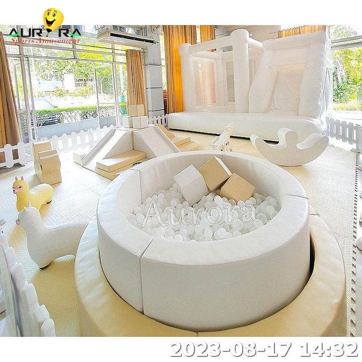 โซฟต์เพลย์ บ้านโปง ให้เช่า โซฟต์เพลย์กลางแจ้ง กับสไลด์และลูกบอล